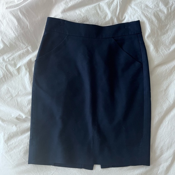 Navy Blue J Crew Pencil Skirt w Pocket Detail Size 2 - Picture 1 of 4